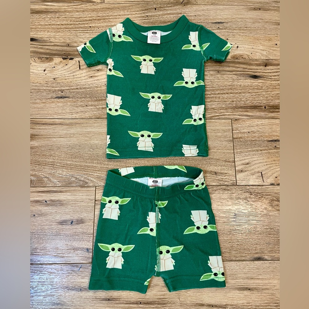 Hanna Andersson Yoda Star Wars Pajamas; Size 18-24 months